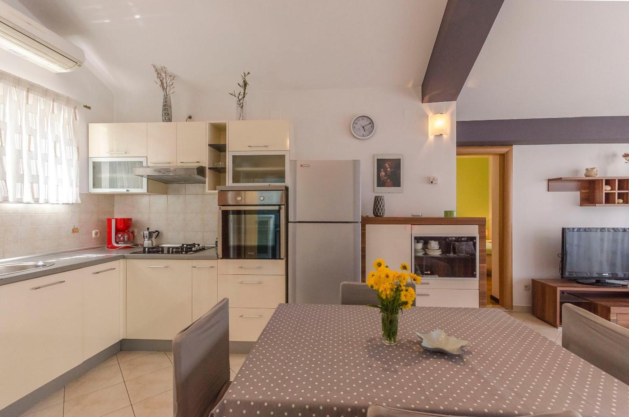 וודיצה Apartments Grgo מראה חיצוני תמונה